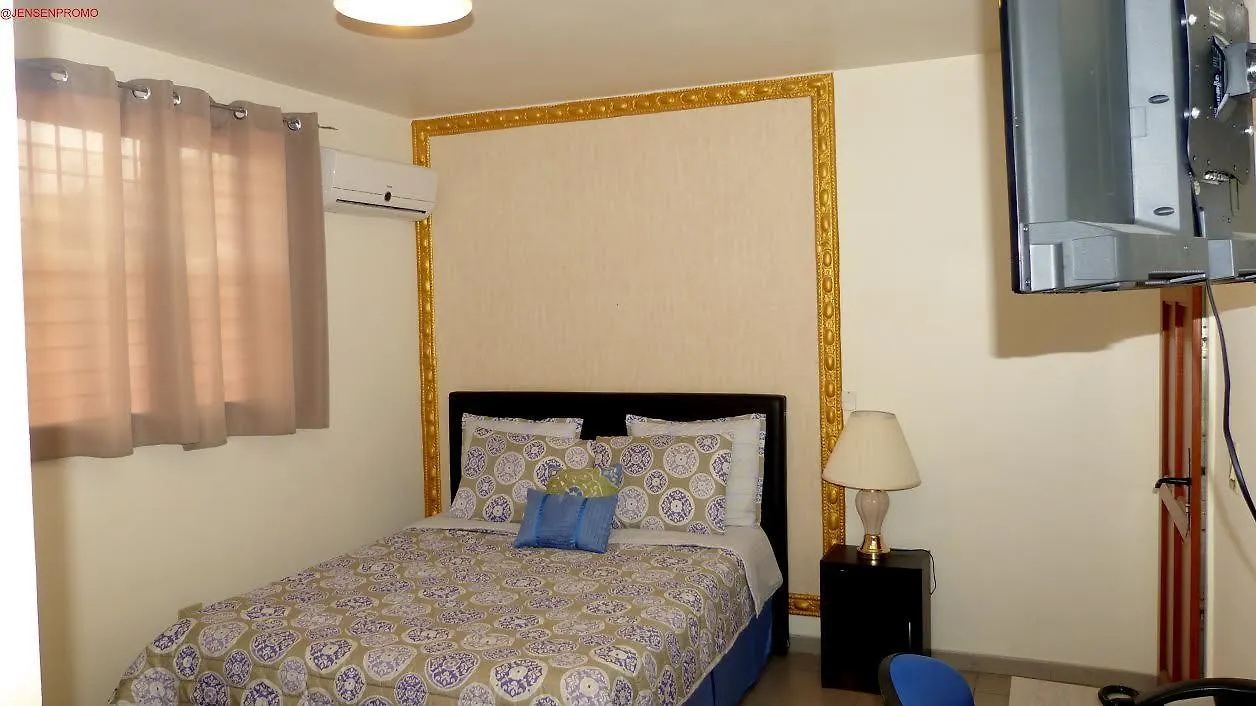 פורט-או-פרינס Hotel Luxe Confort 4*,  האיטי