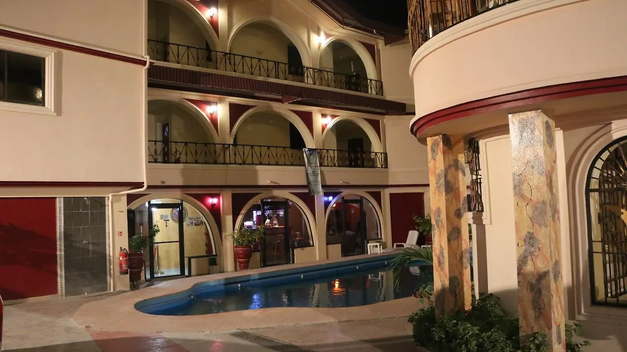 ****  Hotel Luxe Confort Port-au-Prince Haiti